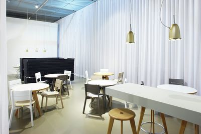 Verhojärjestelmät, Colorama 1, Room shot "Vitra Booth"