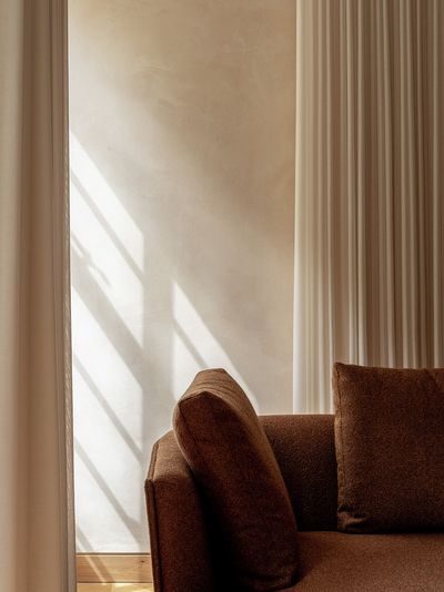Verhojärjestelmät, SG 6870, Colorama 1, Ashley Court, London, United Kingdom