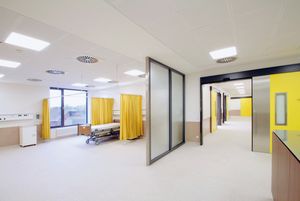 Curtain Systems, SG 6100, Colorama 2, Room shot "St. Vinzenz-Hospital", Dinslaken, Germany
