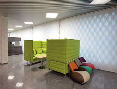 Lamelliverhojärjestelmät, SG 2910, Multi Visio, Raiffeisen, Schötz, Switzerland, Vertical Waves