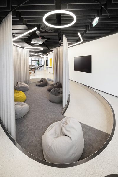 Verhojärjestelmät, SG 6100, Colorama 2 Multicolour, HUBB Biologiezentrum Universität Wien, Vienna, Austria