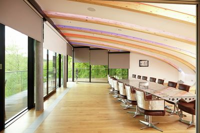 Kierrekaihdinmallisto, SG 4880, Moon, Bowcliffe Hall, Bramham, United Kingdom