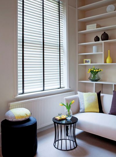 Sälekaihtimet, SG 8960, Wood slats, 50mm Soft White, Black tape