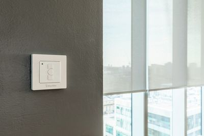 Kierrekaihdinmallisto, SG 4960, Versascreen 1-10%, Virgin Money, Glasgow, Scotland, United Kingdom