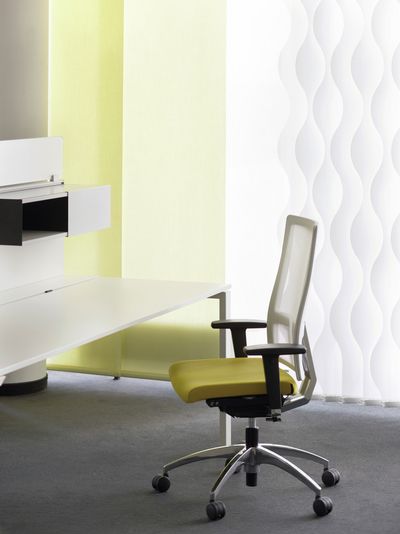 Lamelliverhojärjestelmät, SG 2910, Multi Visio, Room shot "Kranhaus", Cologne, Germany, Vertical Waves